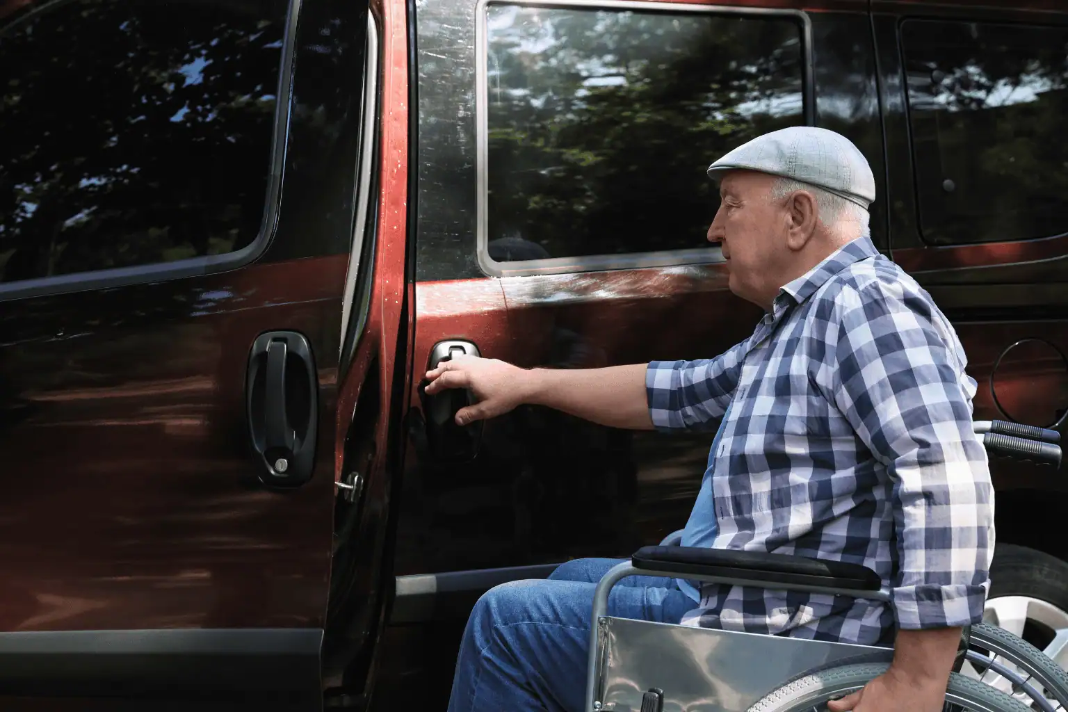 Senior using cabcharge